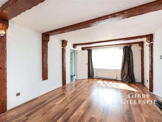 House for sale in Greater London