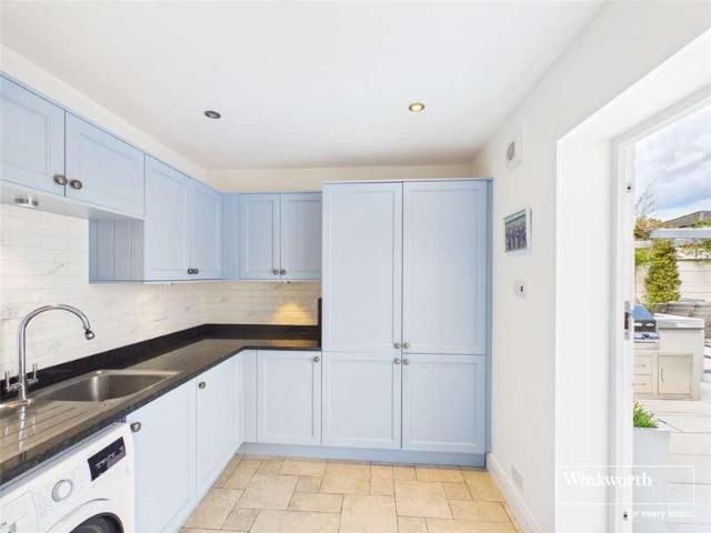 House for sale in Bradfield, West Berkshire