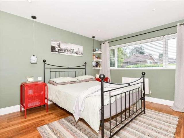 House for sale in Midway, Kent