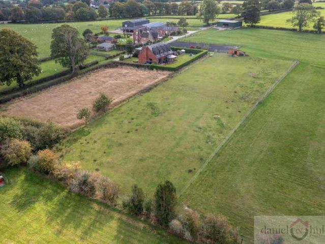 House for sale in Kingsley, Kingsley Moor