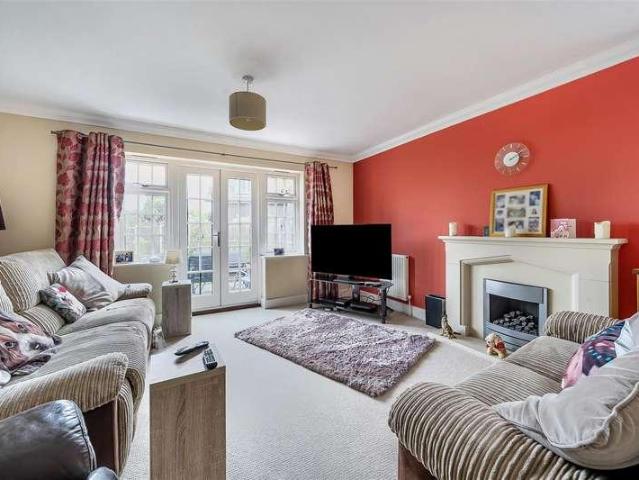 House for sale in Cliffsend, Acol