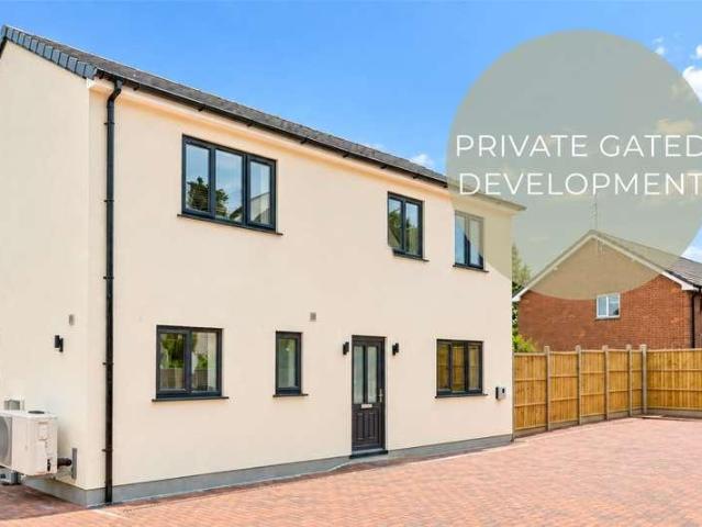 House for sale in Longwell Green, Cadbury Heath