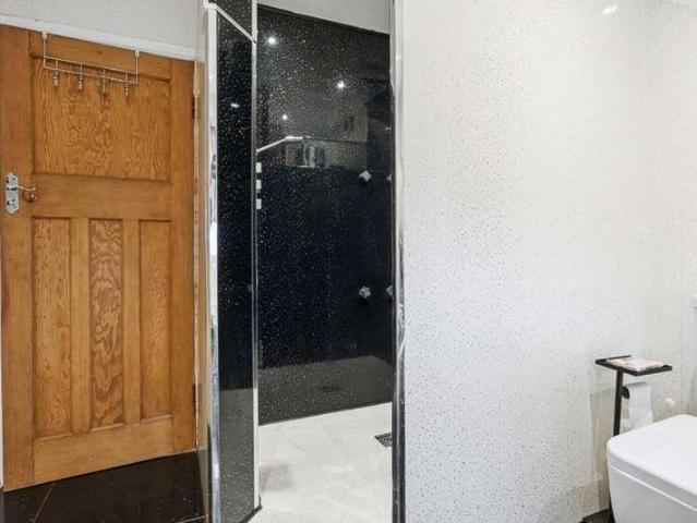 House for sale in Glenfields, Pinfold