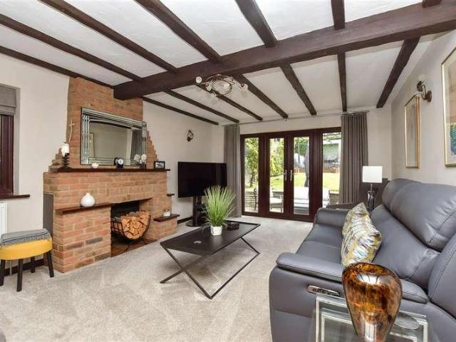 House for sale in Chatham