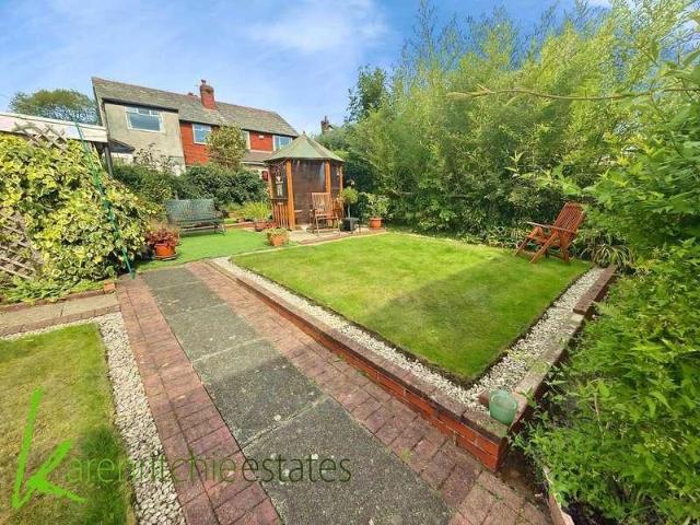 House for sale in Heaton, Lee Bank