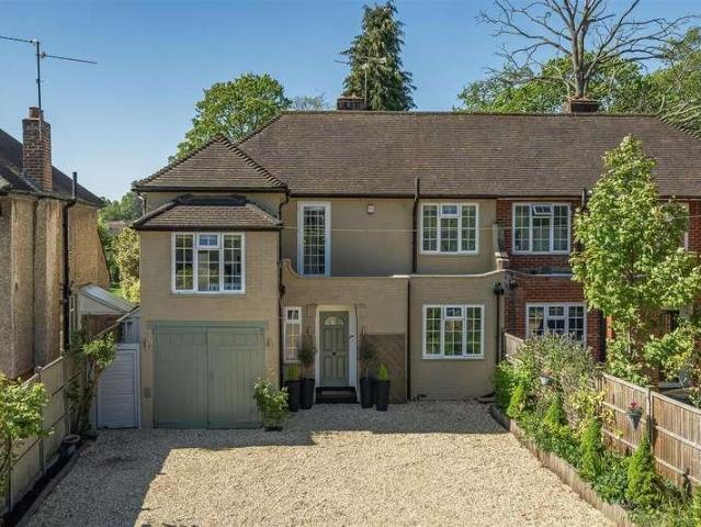 House for sale in Emmbrook, Wokingham