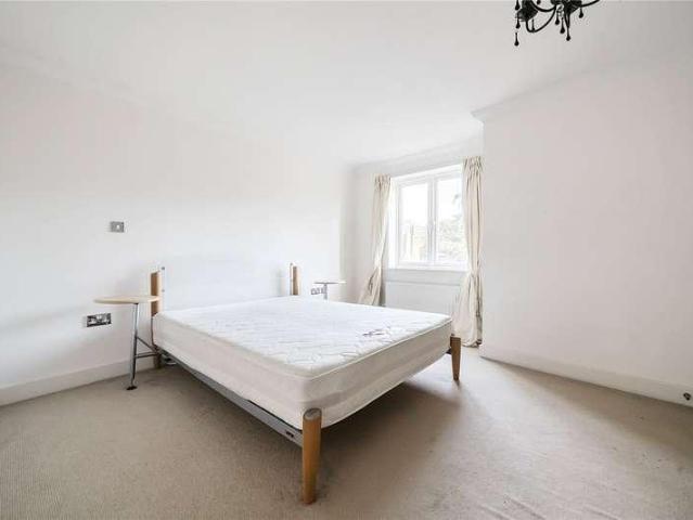 House for sale in Windsor, Clewer New Town
