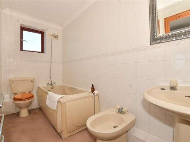 House for sale in Birchington, Acol