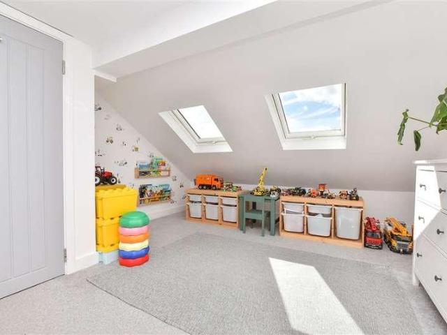 House for sale in Pachesham Park, Surrey