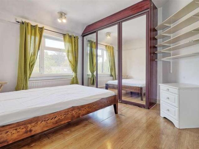 House for sale in Barnwell, Arbury