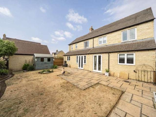 House for sale in Brize Norton, West Oxfordshire