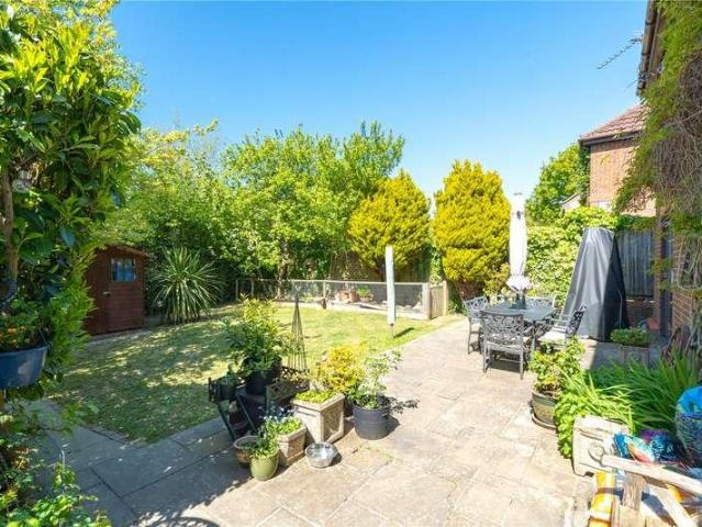 House for sale in Barretts Park, Cross In Hand