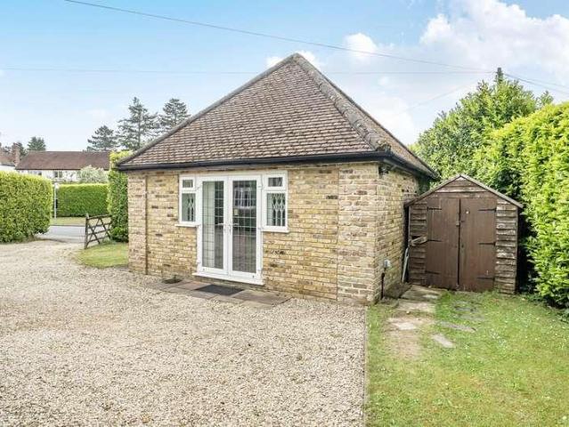 House for sale in Chalfont St. Peter, Denham