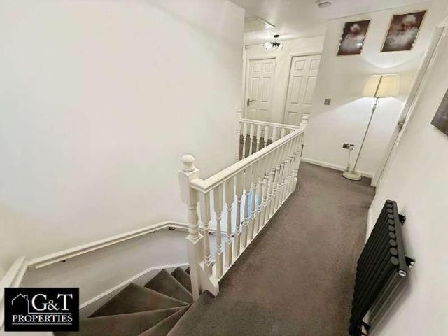 House for sale in Dixons Green, Upper Gornal