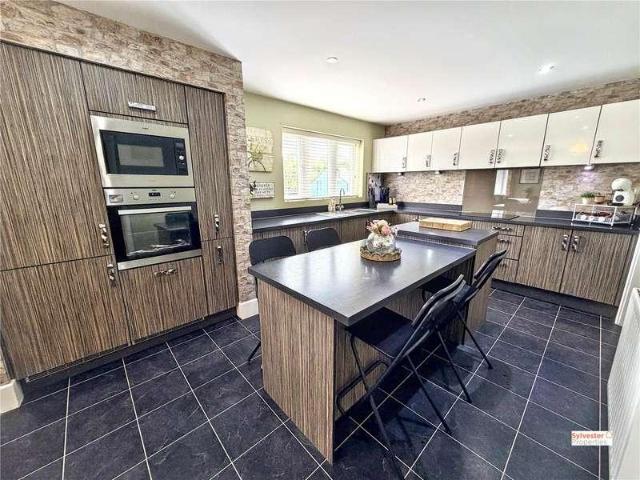 House for sale in Stanley