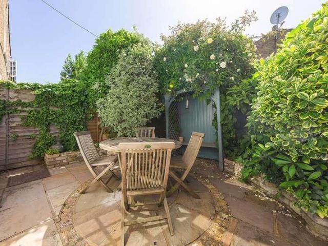 House for sale in London, Isle Of Man