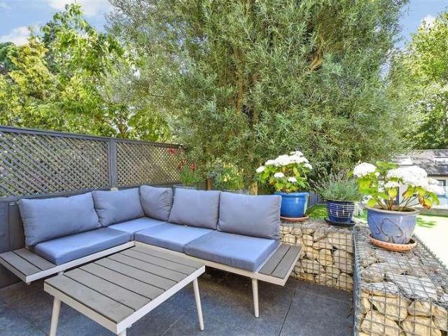 House for sale in Greater London
