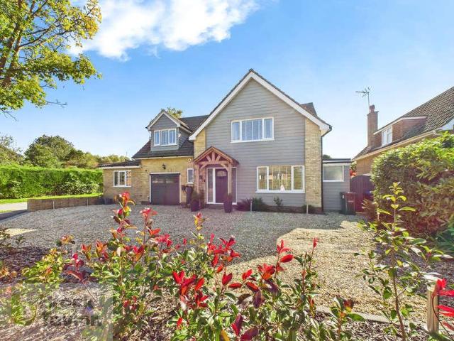 House for sale in Slaugham, Perryfields