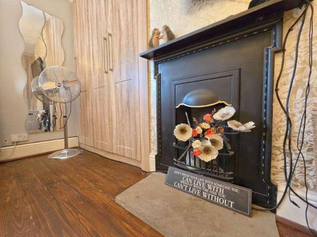 House for sale in Royston, South Yorkshire