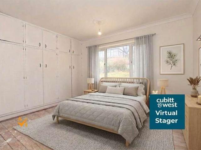 House for sale in Caterham Valley, Hillview