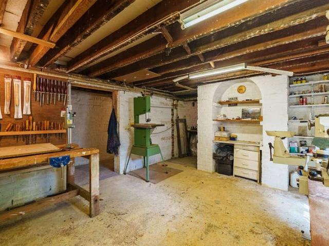 House for sale in Glynde, West Sussex