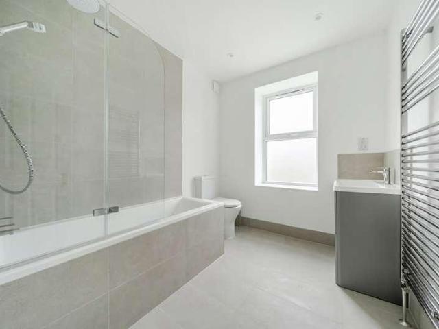 House for sale in Norbiton, Greater London