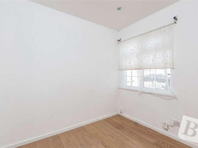 House for sale in Dagenham, Becontree Heath