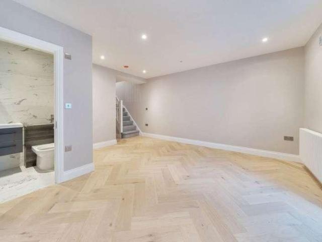 House for sale in London, Isle Of Man