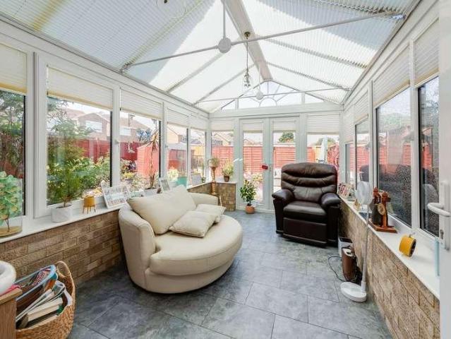 House for sale in Caldecott, Dromore