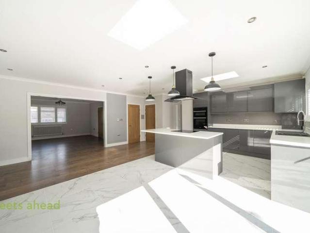 House for sale in London Borough of Croydon, Greater London