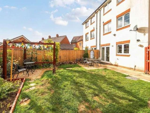 House for sale in Amesbury