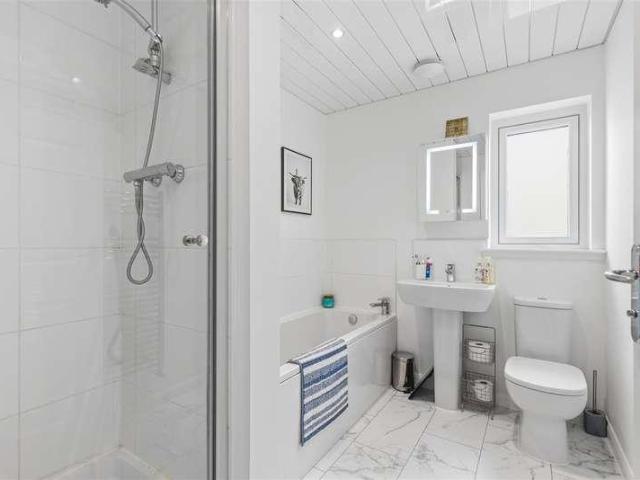House for sale in Monarch's Way, West Calder