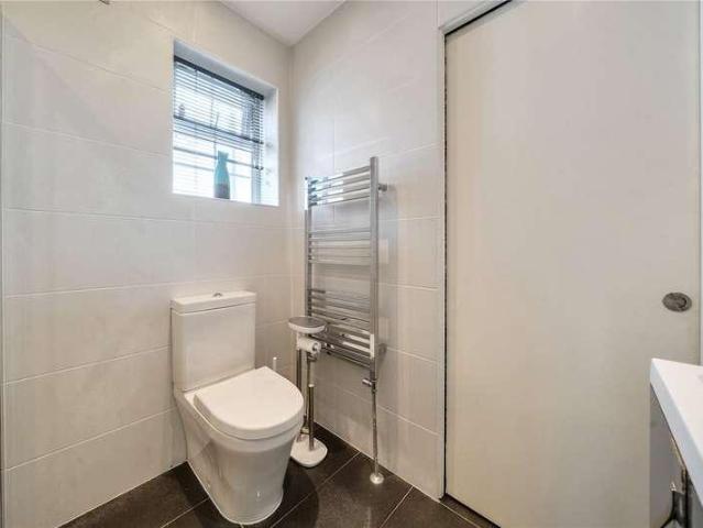 House for sale in London Borough of Ealing, Perivale