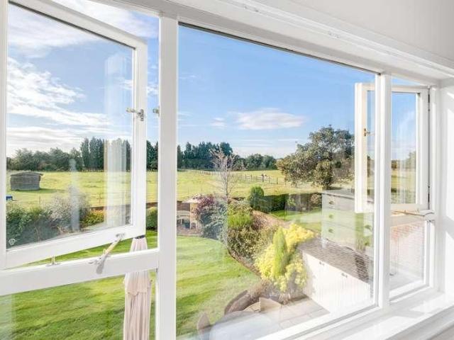 House for sale in Aldershawe, Boley Park
