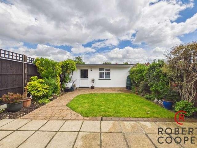 House for sale in Lane, Greater London