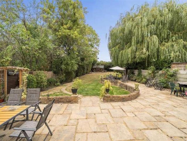 House for sale in Greater London