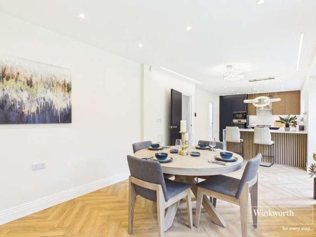 House for sale in Shinfield