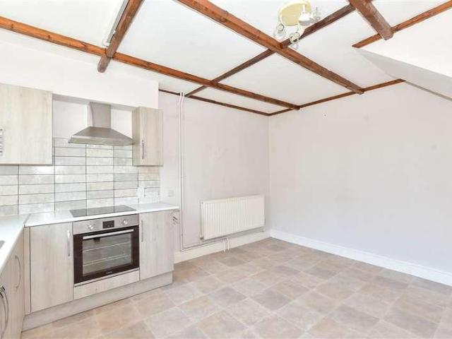 House for sale in Chichester, Littlecote