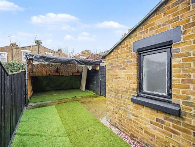House for sale in Tottenham Hale, Greater London