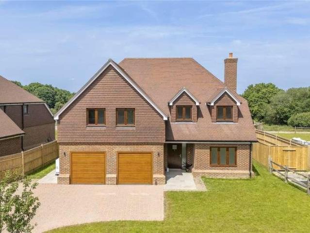 House for sale in Heathfield, Wealden
