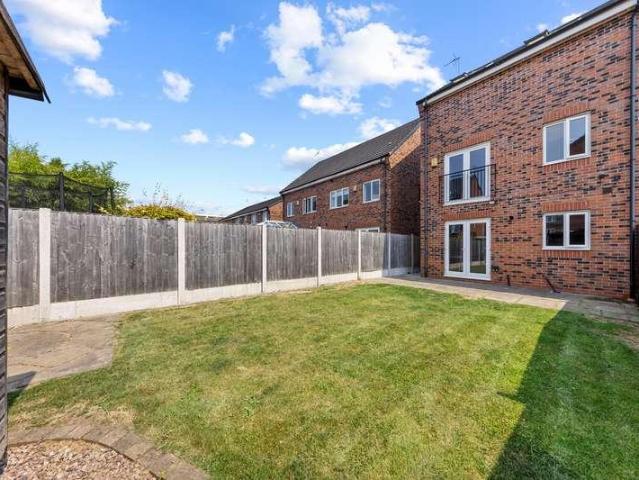 House for sale in Lunts Heath, Widnes