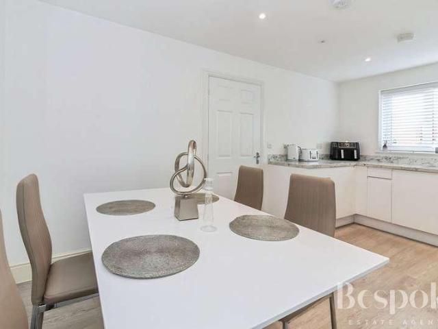House for sale in Shinfield