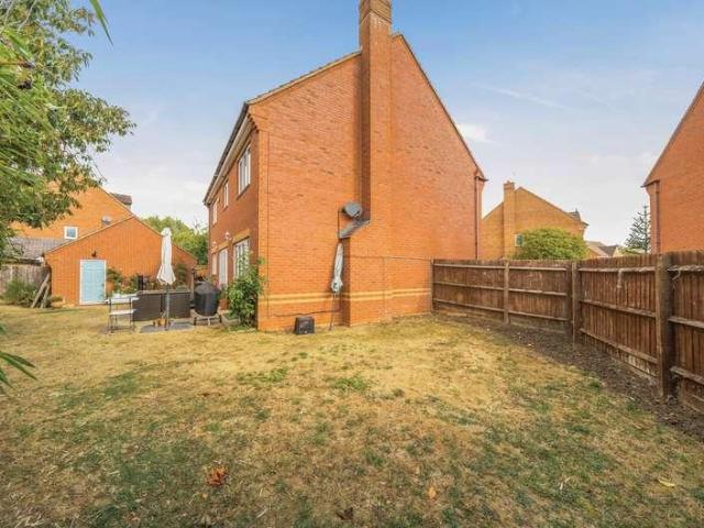 House for sale in Calvert, Buckinghamshire