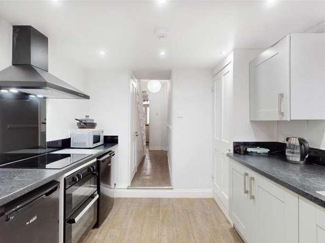 House for sale in Plaistow, Greater London