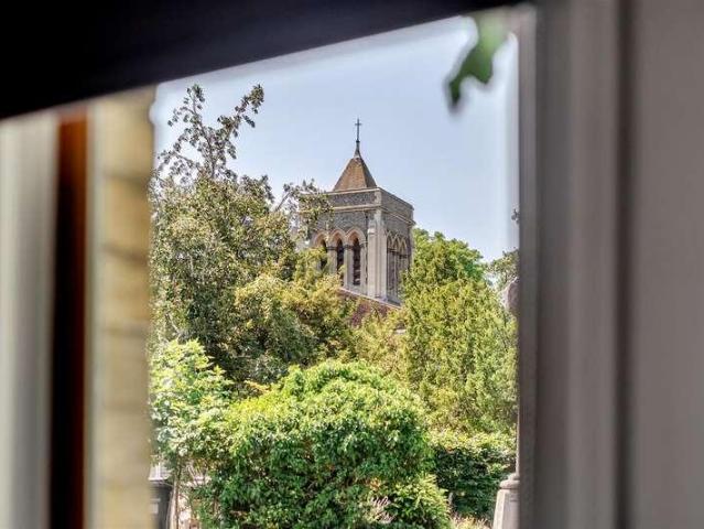 House for sale in Twyford