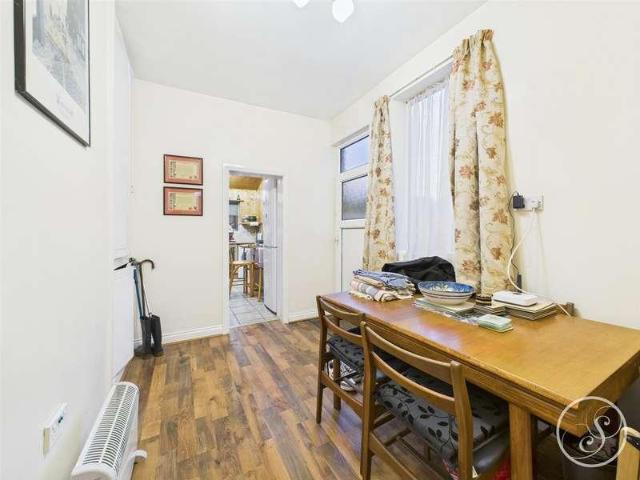 House for sale in Whitkirk, Colton