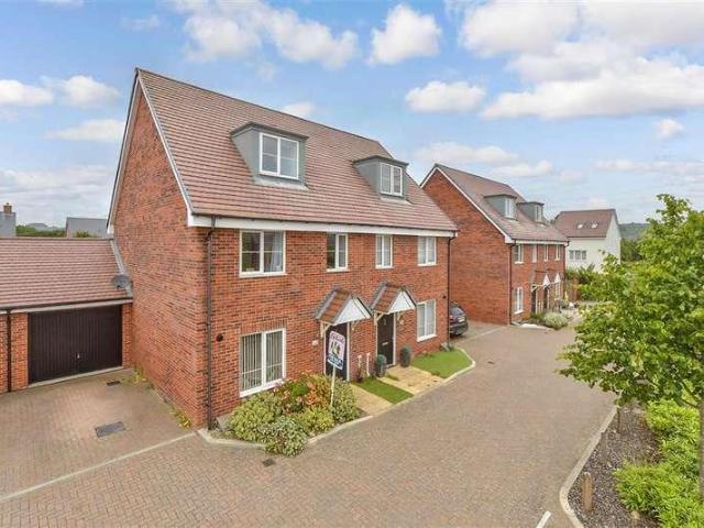 House for sale in Folkestone, St Martin's Plain, Hornstreet