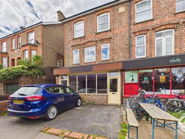 House for sale in Perryfields, West Sussex