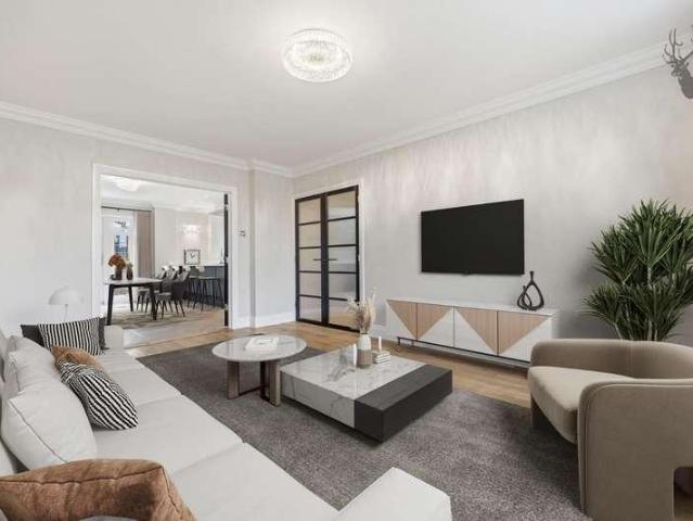House for sale in Debden Green, Epping