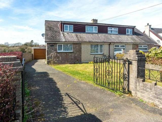 House for sale in Llanrug, Wales